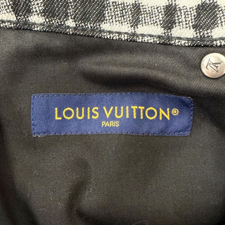Excellent LOUIS VUITTON Shorts Logo check pattern leather patch