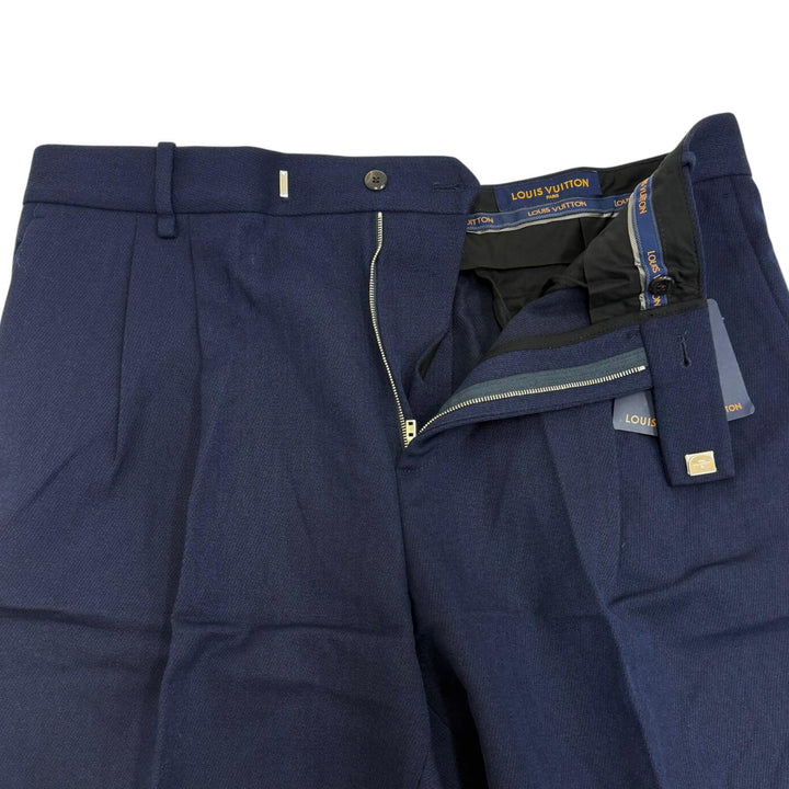 Pristine LOUIS VUITTON slacks Single Trousers Navy wool mens 46