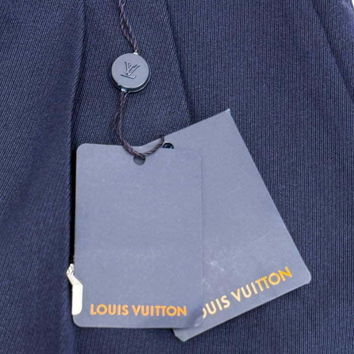 Pristine LOUIS VUITTON slacks Single Trousers Navy wool mens 46