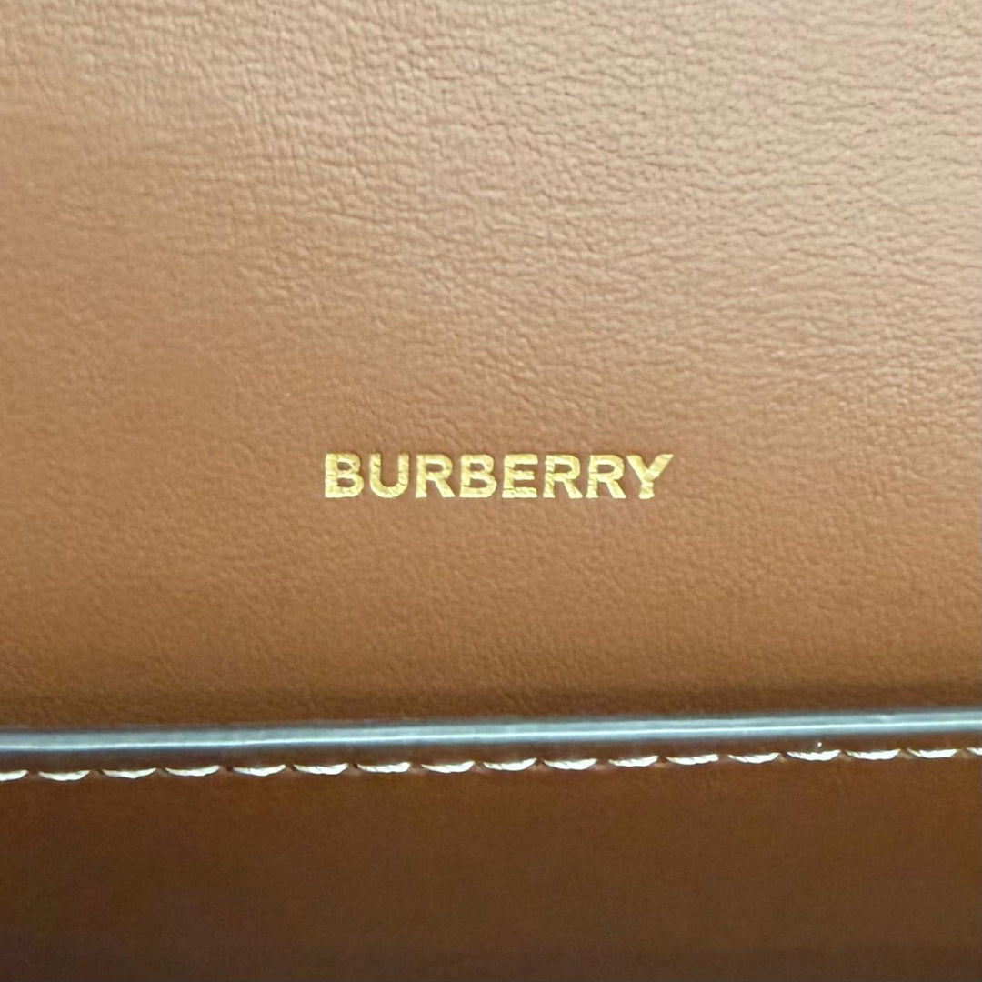 Pristine BURBERRY Shoulder Bag LS NEW HAMPSHIRE Horse Ferry Logo 8053311