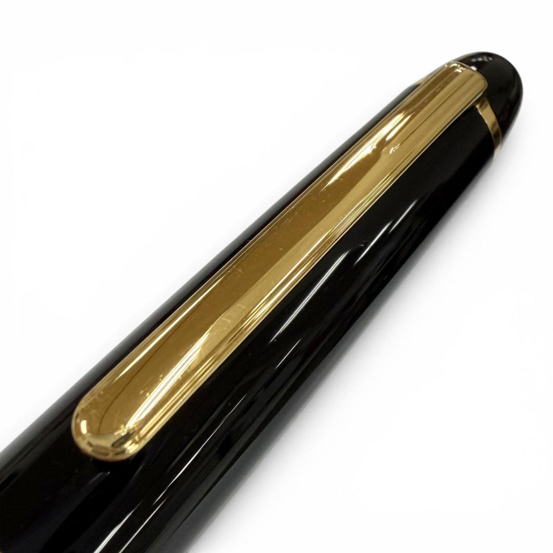 Great MONTBLANC fountain pen Meisterstück 145 Classic white star black 14K mens