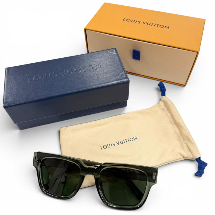 Great LOUIS VUITTON sunglasses LV Escape Square Clear Khaki mens Z2631E