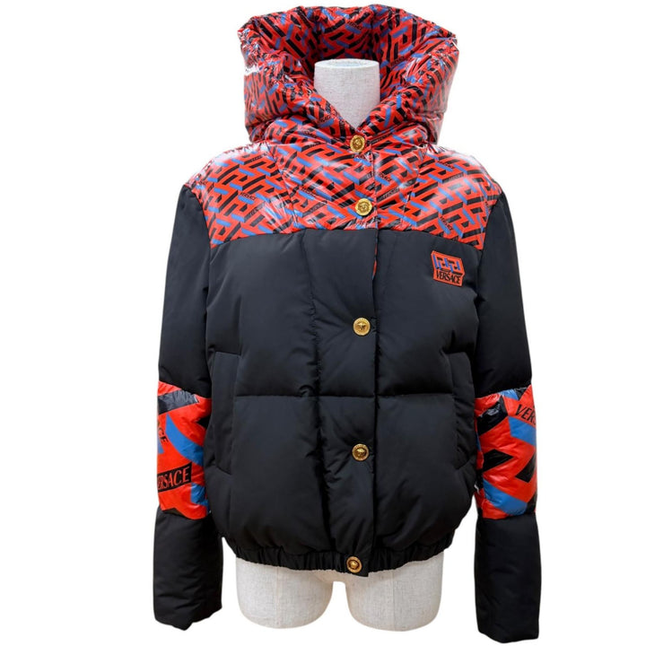 Great VERSACE Down jacket Medusa Button Hooded Red series Nylon Women 38 1001397