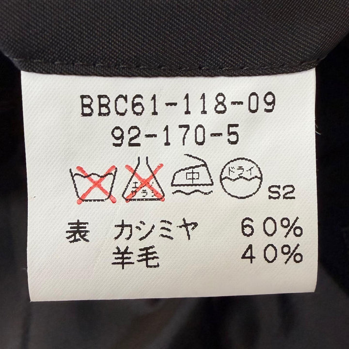 Excellent BURBERRY LONDON Chester coat All-over logo print on the reverse side