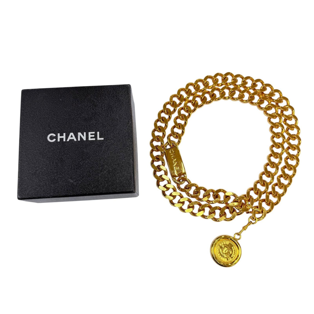 Great CHANEL belt With logo・COCO Mark coin chain belt gold metal Women 93A