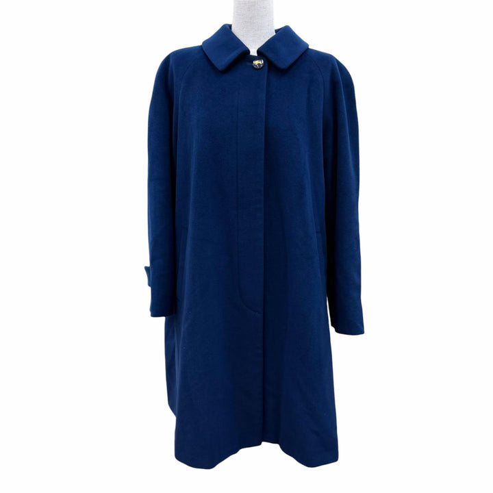 Great Burberrys coat Made with 100% Angora fabric and featuring a logo button. 9