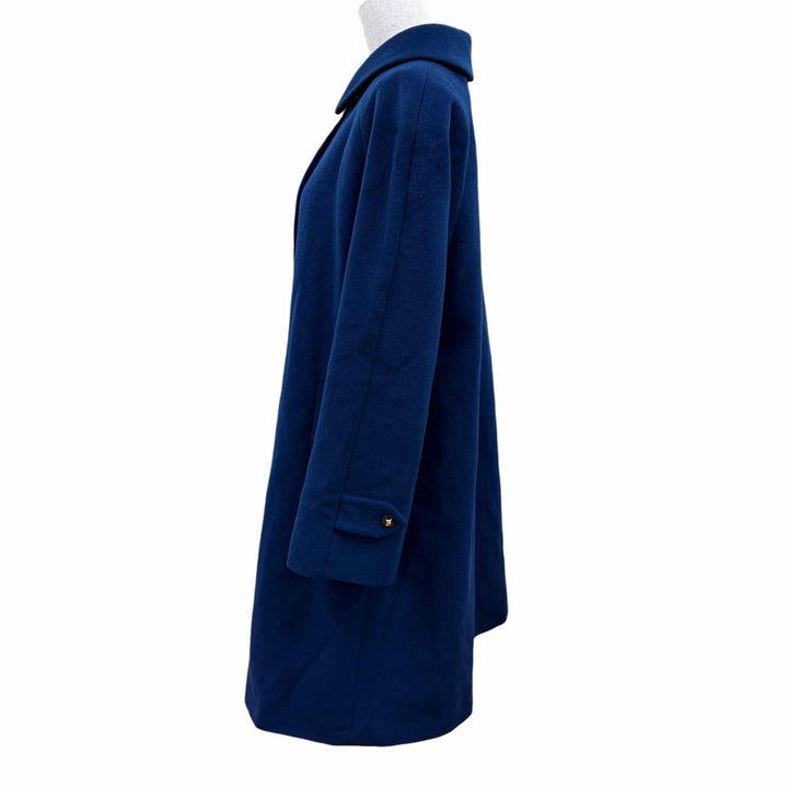 Great Burberrys coat Made with 100% Angora fabric and featuring a logo button. 9