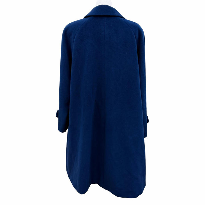 Great Burberrys coat Made with 100% Angora fabric and featuring a logo button. 9