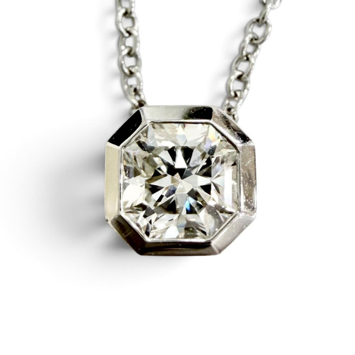 Great TIFFANY&Co. Necklace Lucida Diamond PT750