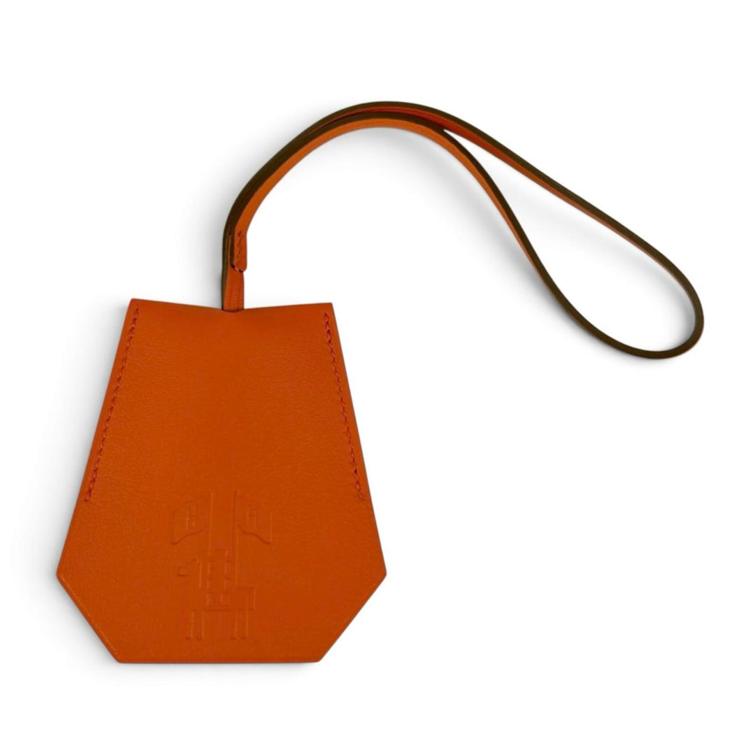 Pristine HERMES charm 2024 Year Gift Key Clochette Bag Vaux Swift Leather Women