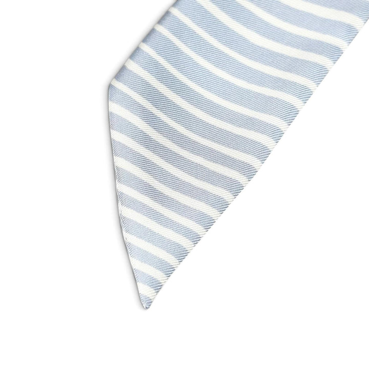 Pristine HERMES scarf border Light blue silk Women