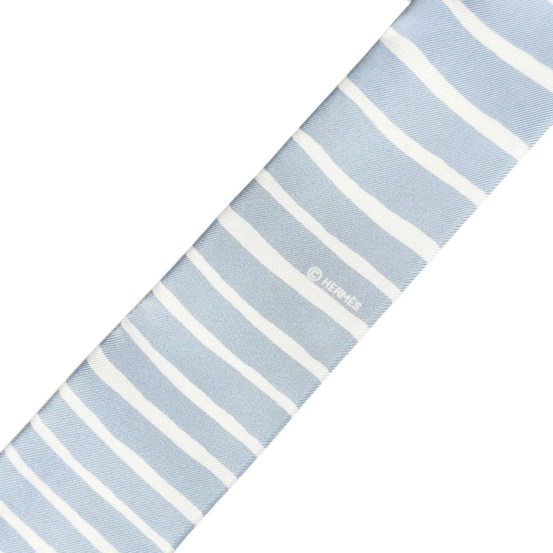 Pristine HERMES scarf border Light blue silk Women