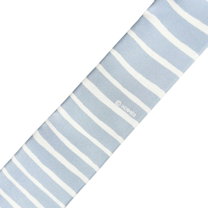 Pristine HERMES scarf border Light blue silk Women