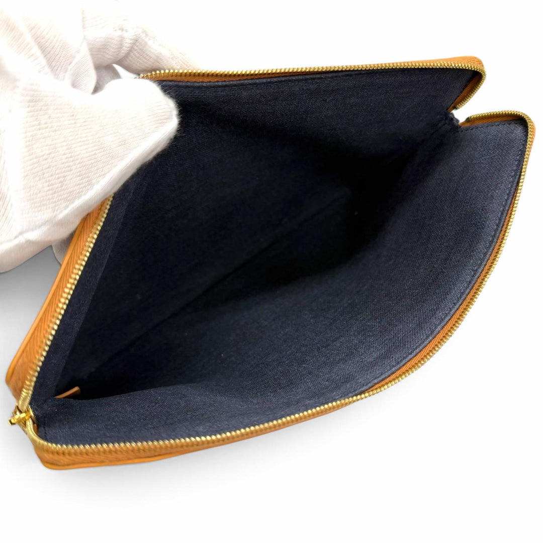 Great CELINE Clutch bag With Strap Cuir Triomphe Small Pouch 10J502GX5.07PM
