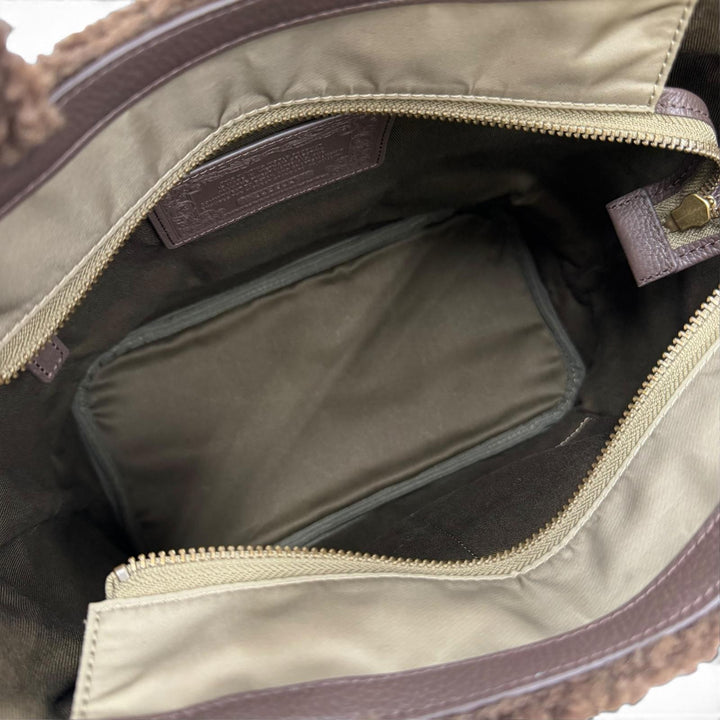 Great HUNTING WORLD Handbag Dolce Boa 2-Way Shoulder Bag khaki Nylon Women