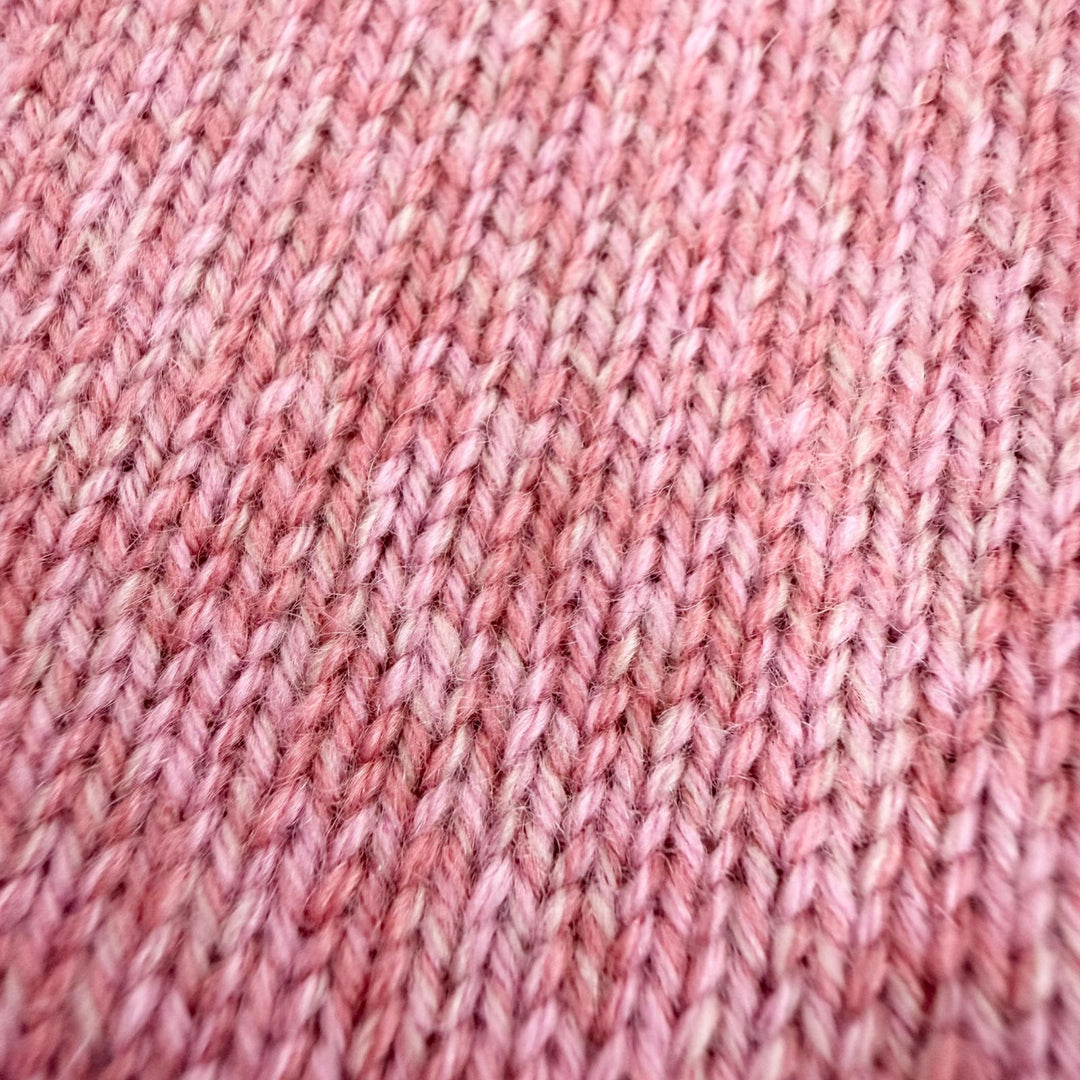 Pristine CHANEL cardigan pink cashmere Women 40 P77545