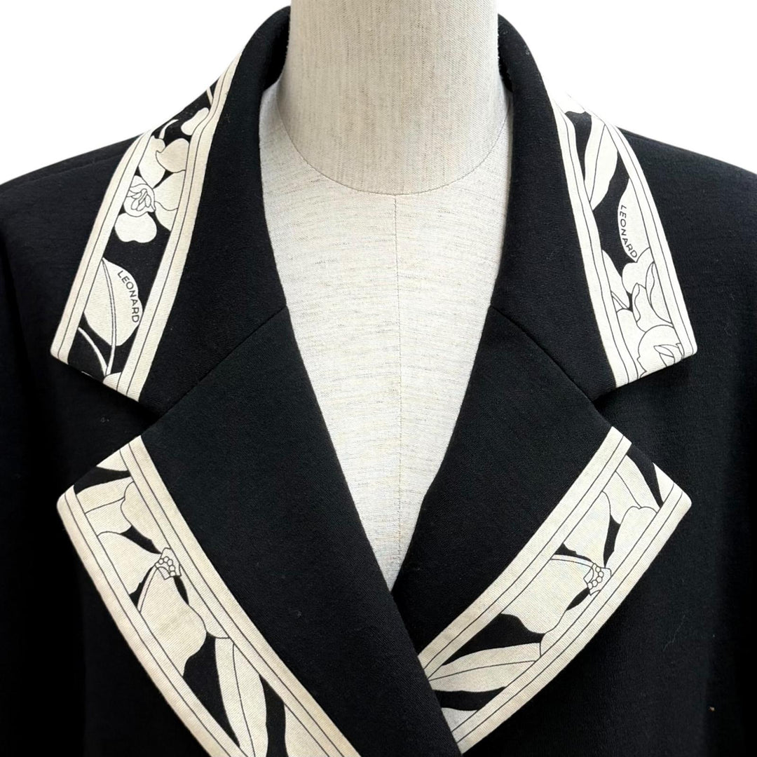 Great LEONARD FASHION coat Includes 4 extra belts and logo buttons. wool 11