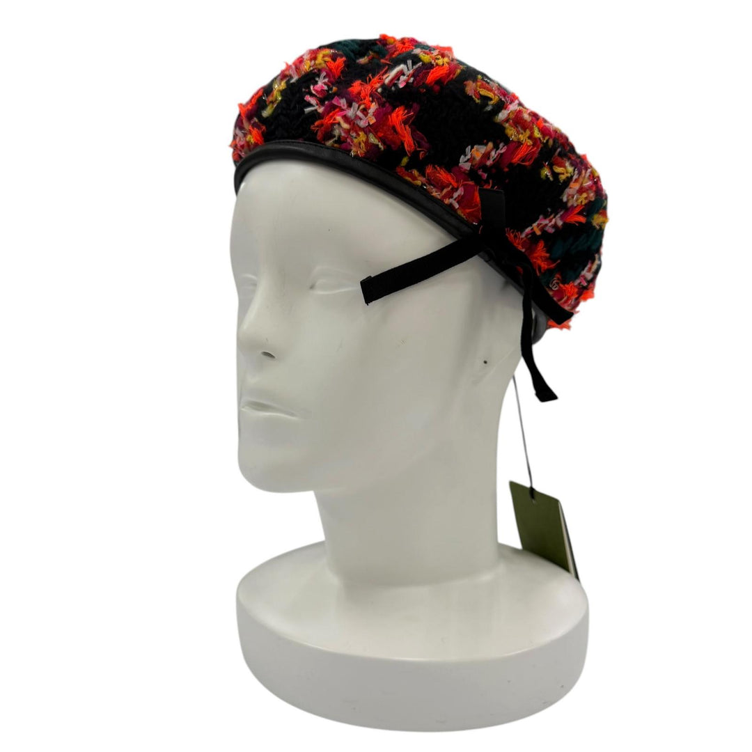Pristine GUCCI beret GG Marmont Cowhide Leather Piping Tweed multicolor S 729140