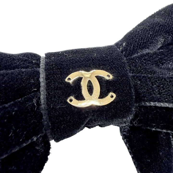 Excellent CHANEL Valletta COCO Mark Big Ribbon Velour Hair Accessory black 25V