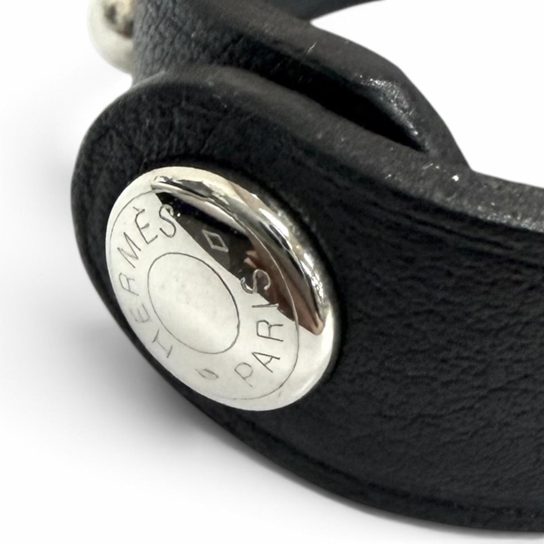 Excellent HERMES Saddle, Serie Button, Crude Cell, Glove Holder black
