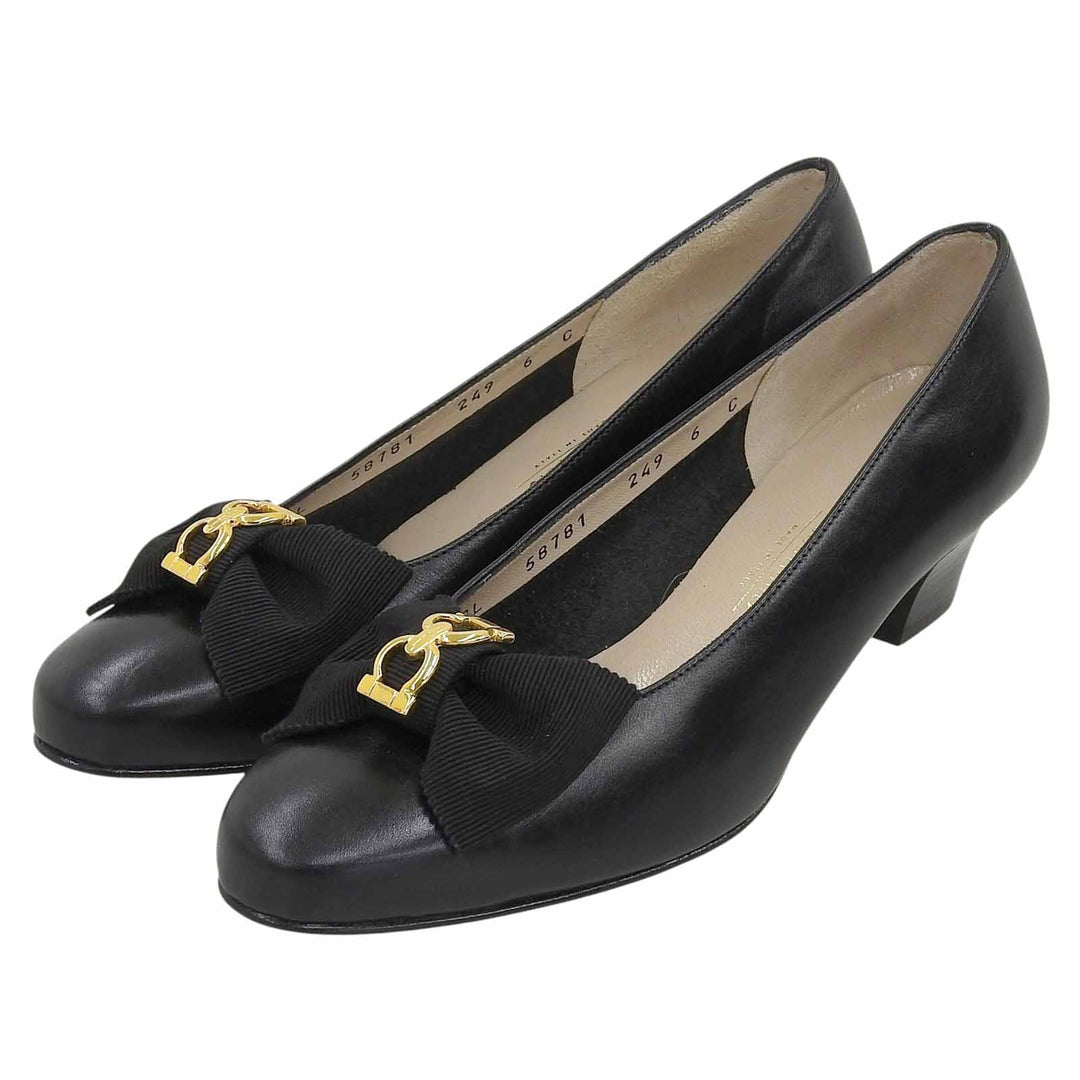 Pristine Salvatore Ferragamo pumps SENATO Gancini Ribbon Design black leather 6