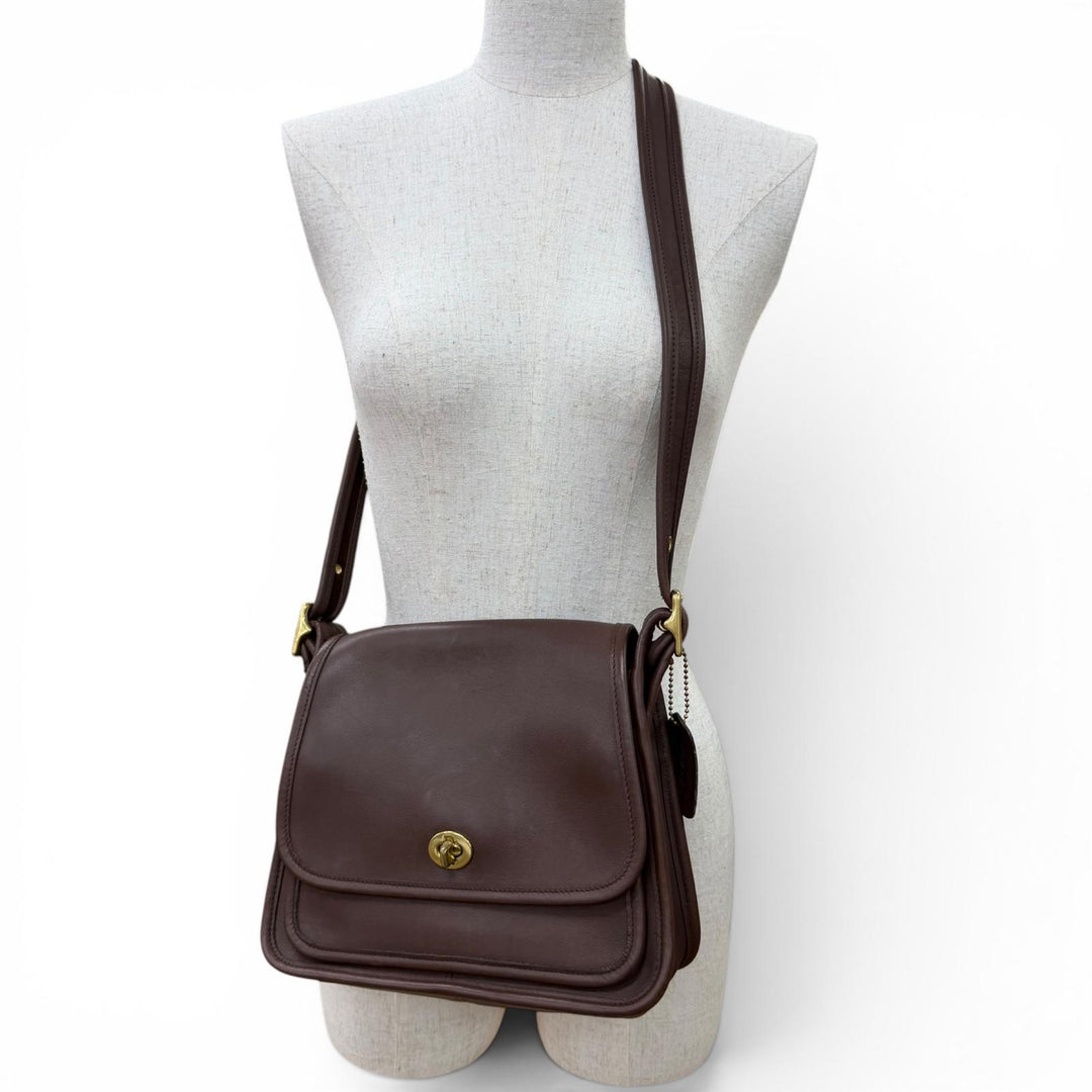 Very Good COACH Shoulder Bag Old Coach Rambler Turnlock Flap Brown Women 9061