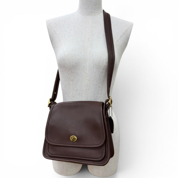Very Good COACH Shoulder Bag Old Coach Rambler Turnlock Flap Brown Women 9061