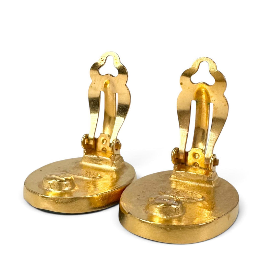 Great CHANEL Earring Oval-shaped COCO Mark Gripoa green Gold Plated Women 95A