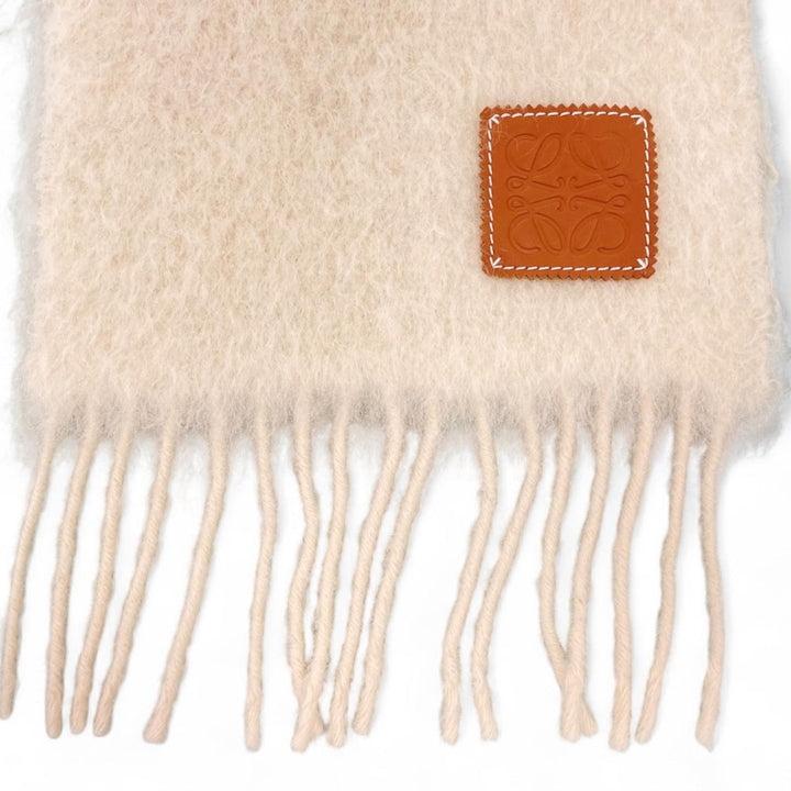 Excellent LOEWE Scarf Anagram leather patch fringe Ivory mohair Women