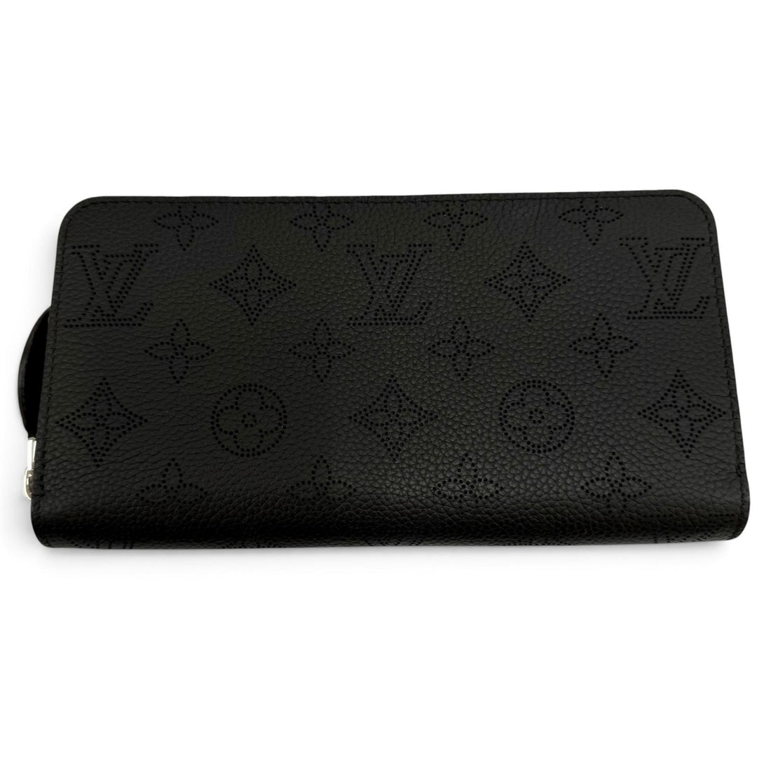 Excellent LOUIS VUITTON Purse Zippy wallet Zip Around black Mahina Women M61867