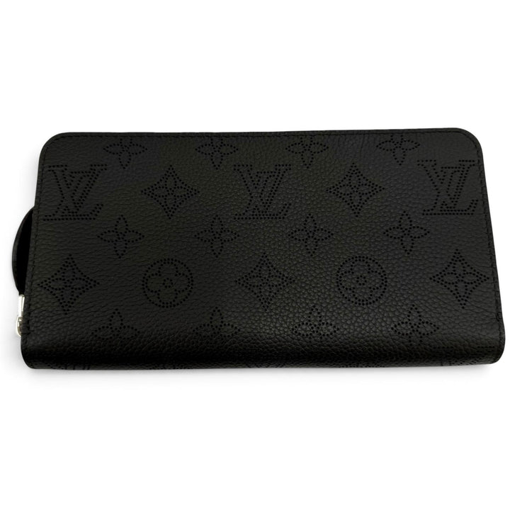 Excellent LOUIS VUITTON Purse Zippy wallet Zip Around black Mahina Women M61867