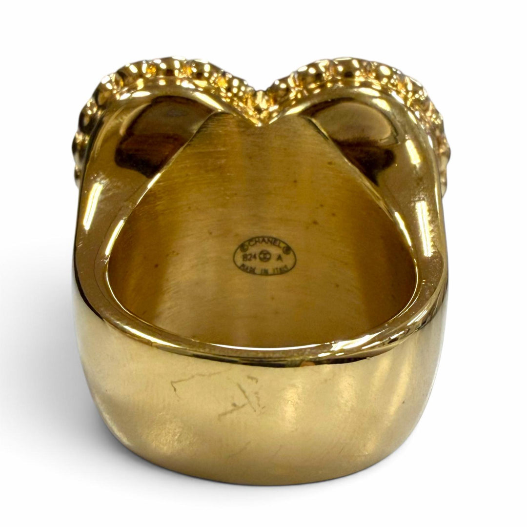 Great CHANEL Ring ring Matelassé Heart gold Pearl Women B24A ABC459