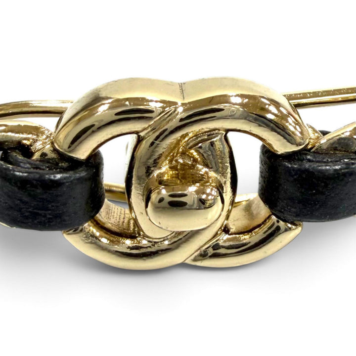 Excellent CHANEL Valletta COCO Mark Turnlock Motif Matelassé gold Women B21S
