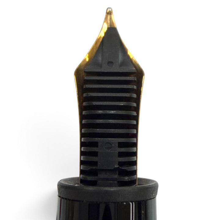 Excellent MONTBLANC fountain pen Meisterstück 146 white star black 14K mens