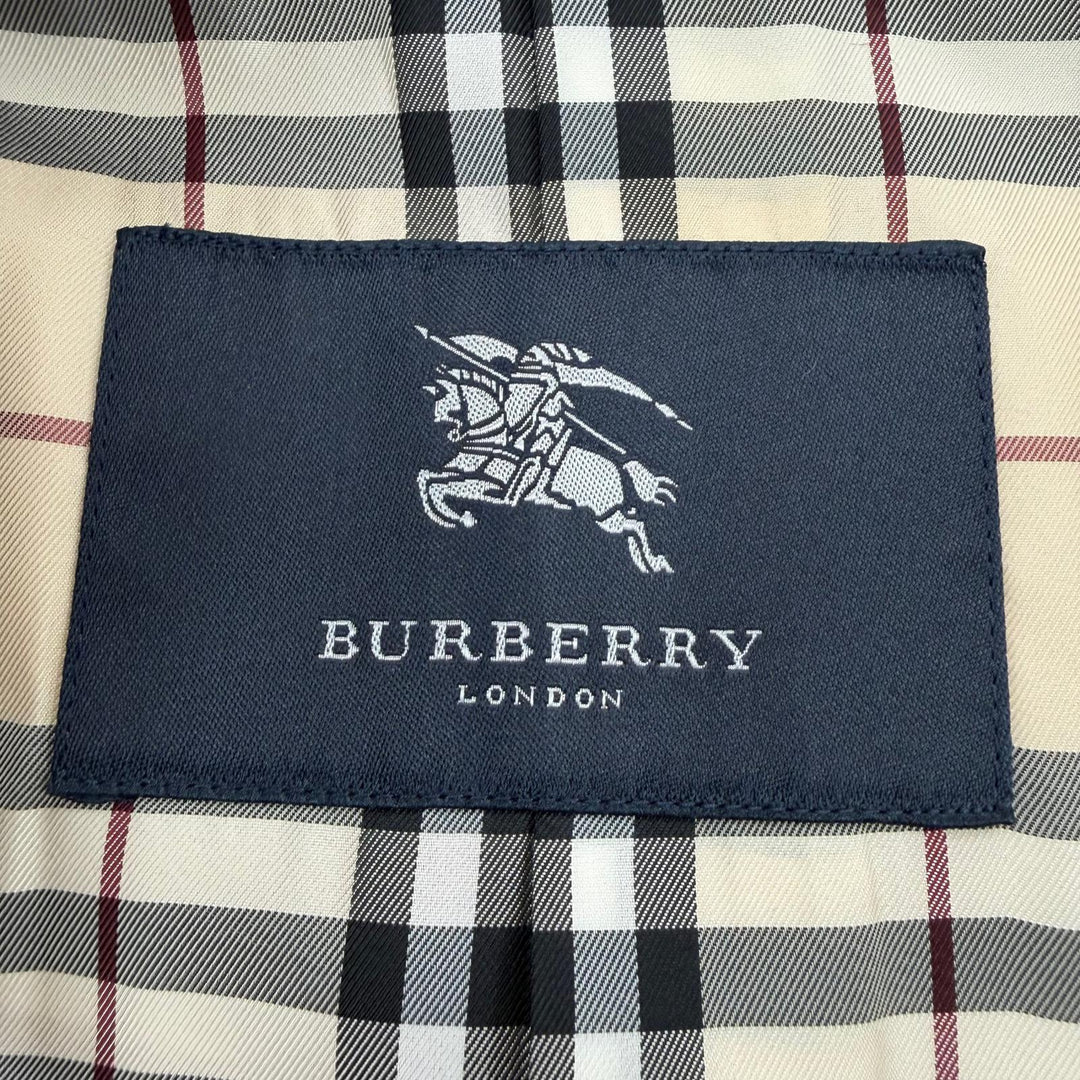 Excellent BURBERRY LONDON coat belted jacket with Nova Check pattern lining. 11
