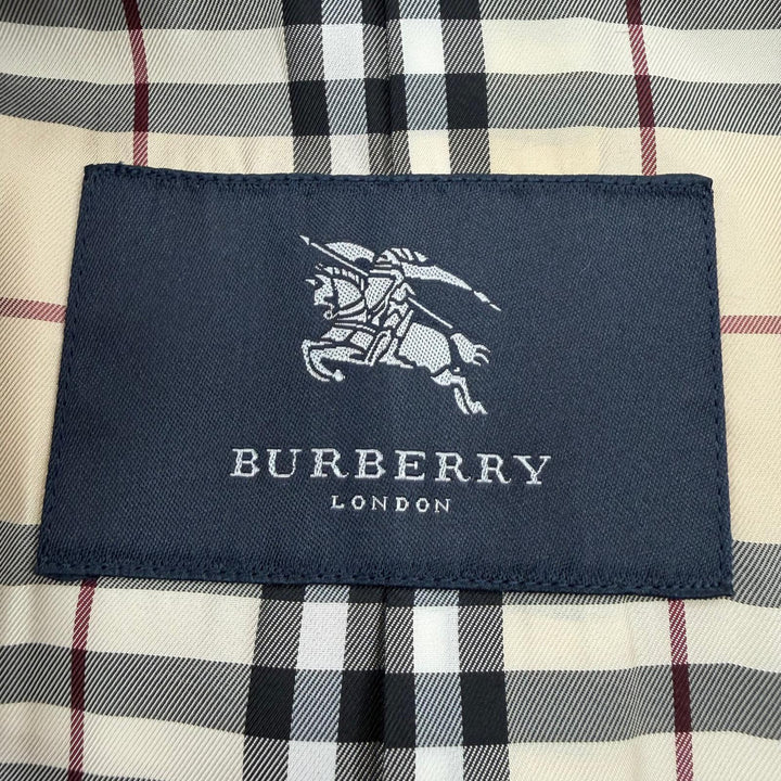 Excellent BURBERRY LONDON coat belted jacket with Nova Check pattern lining. 11