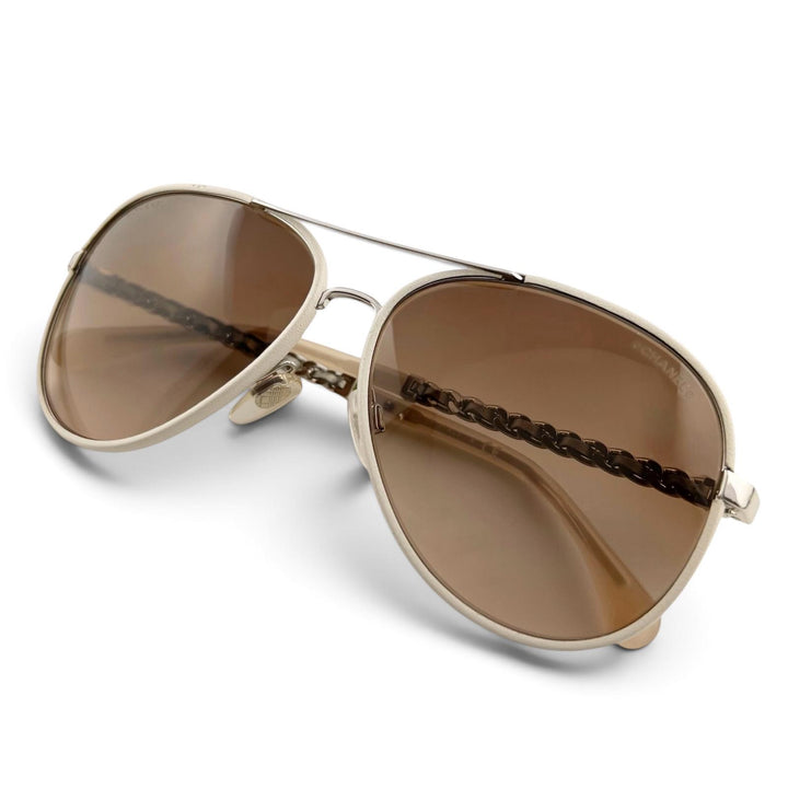 Excellent CHANEL sunglasses Chain Temple Teardrop Beige metal Women 4219-Q