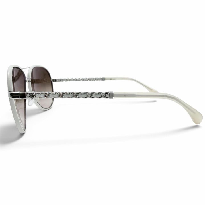 Excellent CHANEL sunglasses Chain Temple Teardrop Beige metal Women 4219-Q