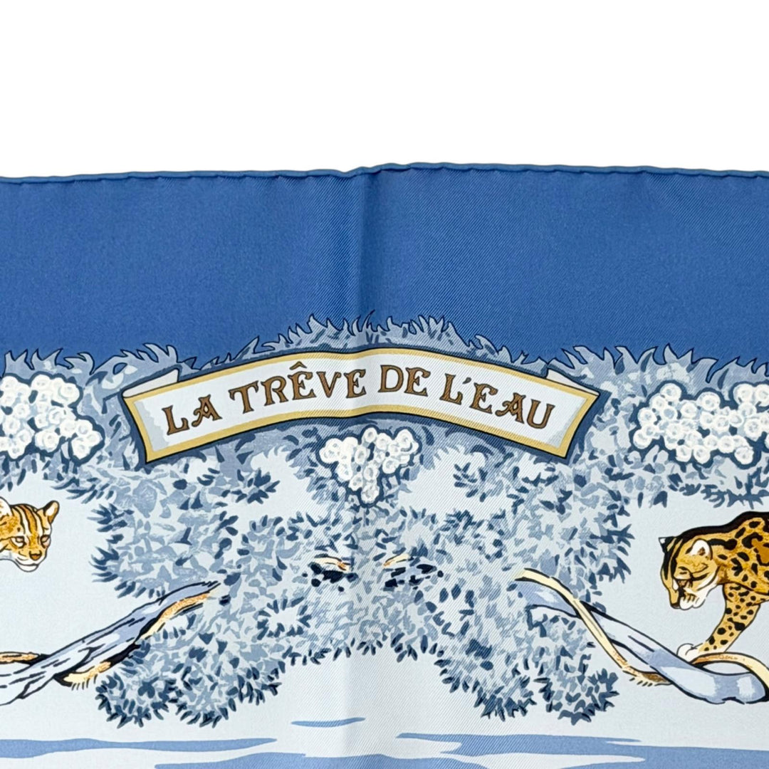 Excellent HERMES scarf LA TREVE DE L EAU (The Water Truce) Carre 90 Blue silk