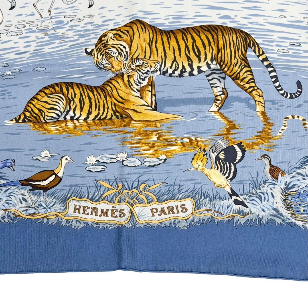 Excellent HERMES scarf LA TREVE DE L EAU (The Water Truce) Carre 90 Blue silk