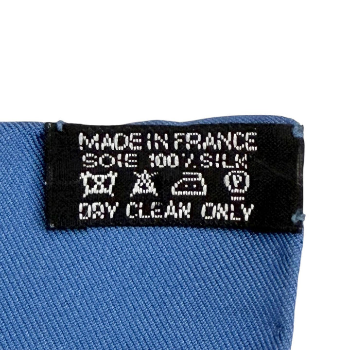 Excellent HERMES scarf LA TREVE DE L EAU (The Water Truce) Carre 90 Blue silk