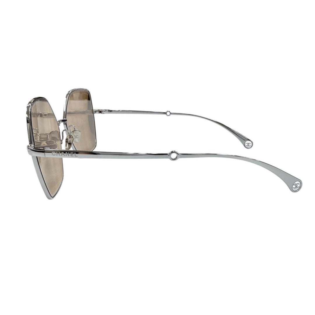 Excellent CHANEL sunglasses COCO Mark Pearl Chain Butterfly Silver Women 4262