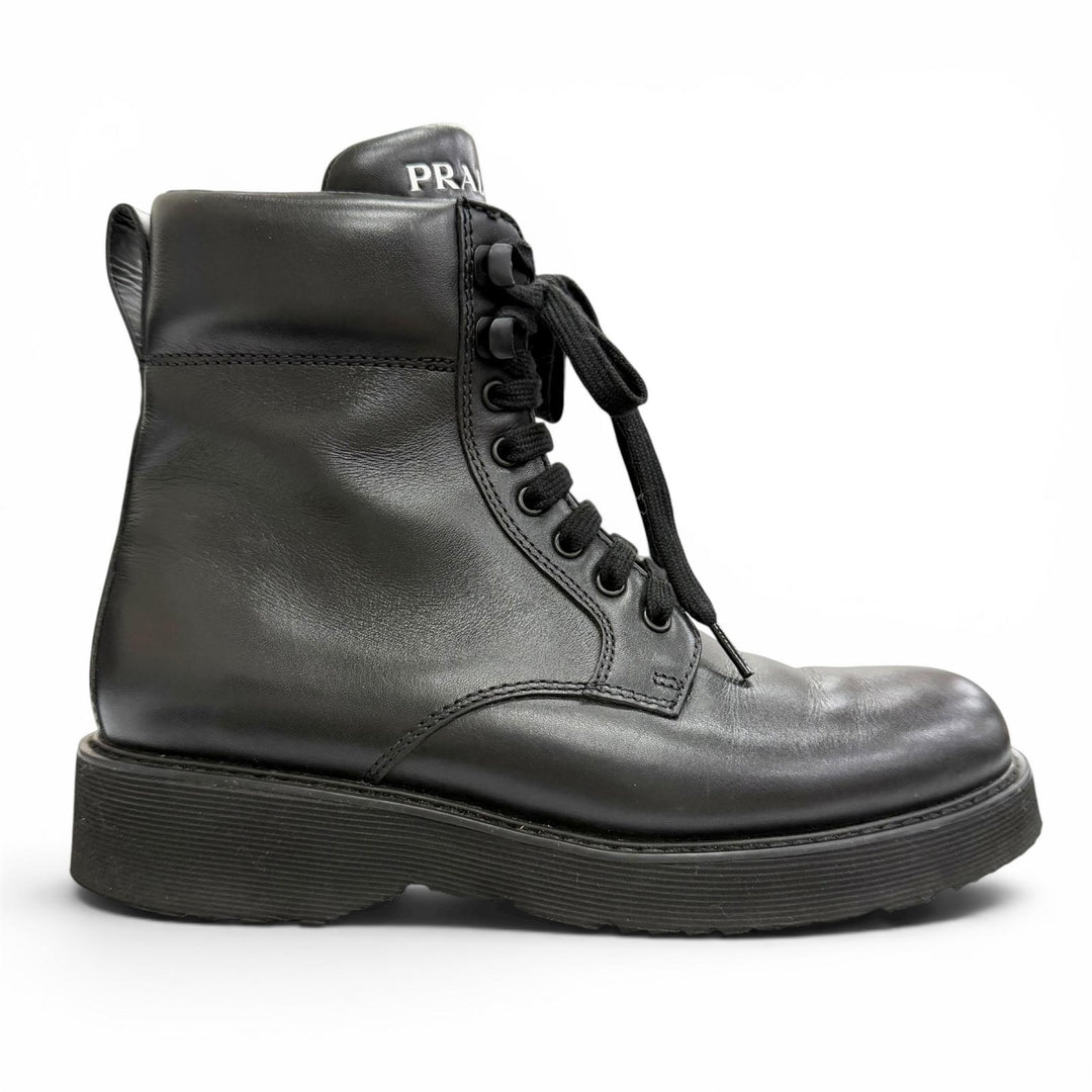 Great PRADA Logo side-zip lace-up leather short boots black 37.5 1T215N
