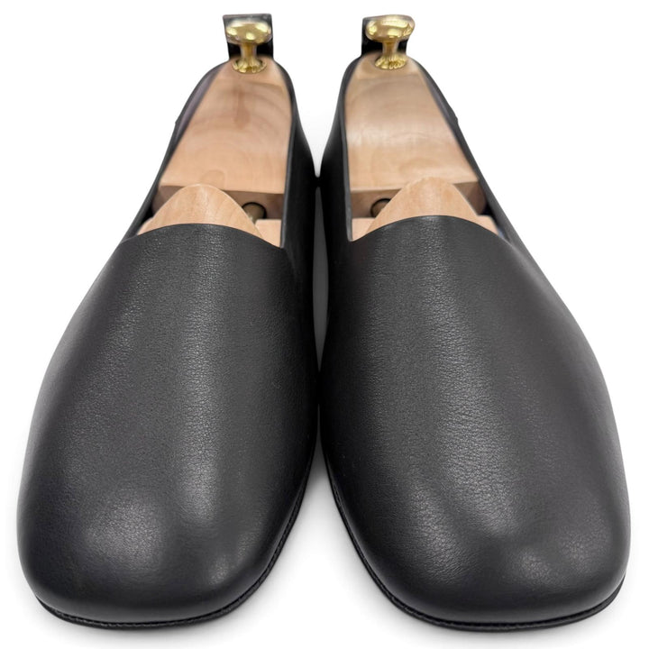 Excellent VERSACE Slip-on VILLA Driving shoes with metal logo black leather 43