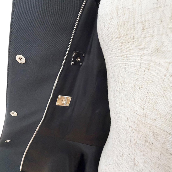 Excellent GUCCI coat Bit design stand collar long coat black Women 36 361308