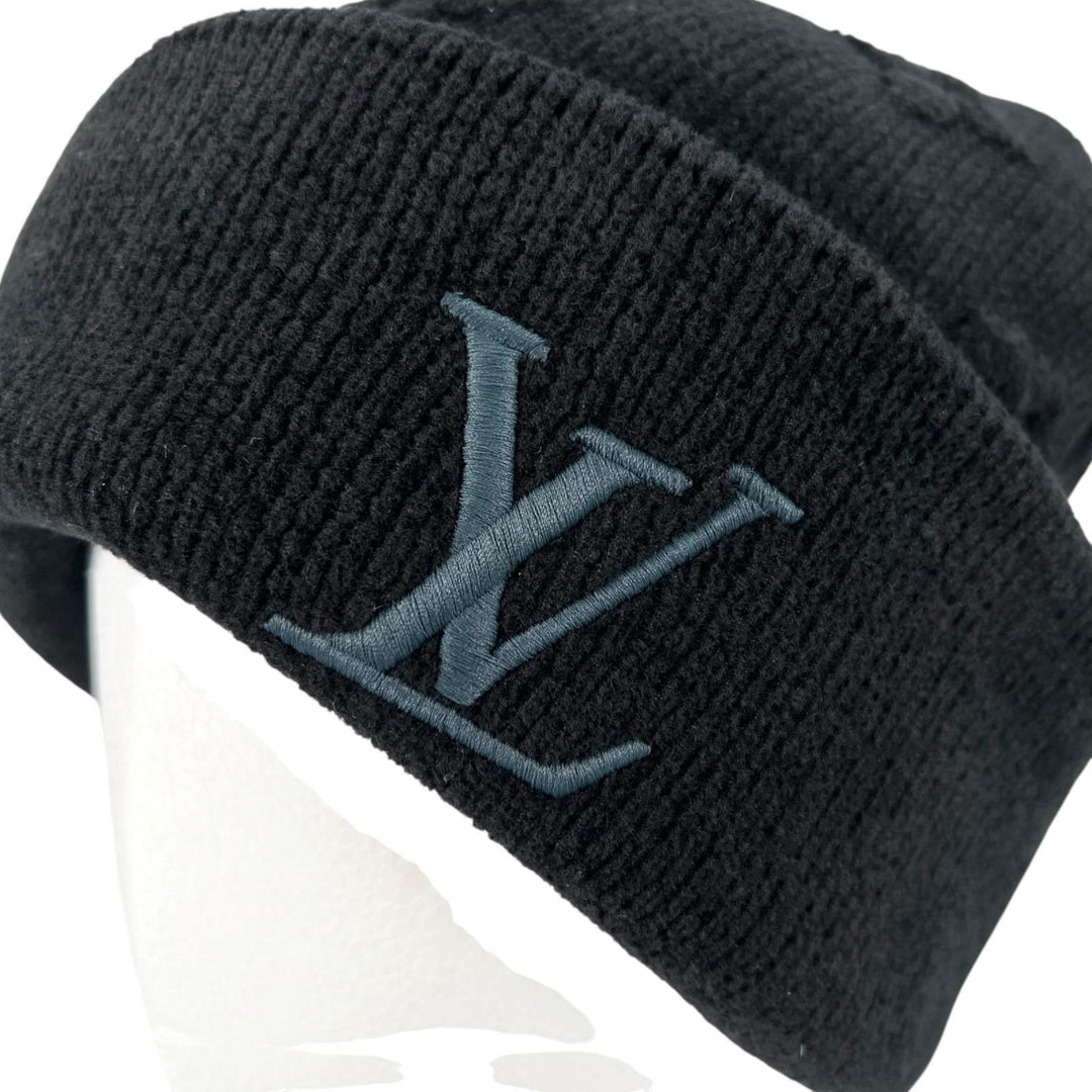 Excellent LOUIS VUITTON Knit cap Beanie LV Crushed Monogram Noir cotton S M96194