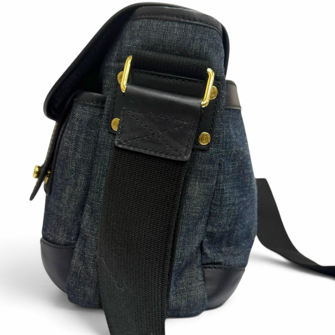Great HUNTING WORLD Shoulder Bag Carryall Messenger bag with logo Indigo blue