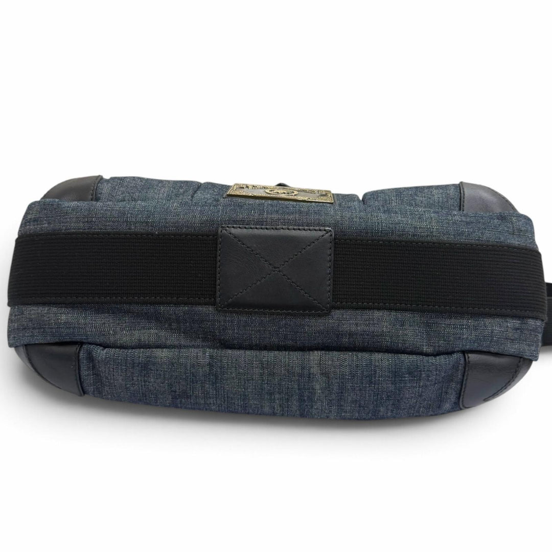 Great HUNTING WORLD Shoulder Bag Carryall Messenger bag with logo Indigo blue
