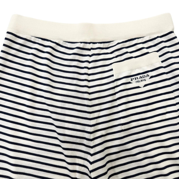 Pristine PRADA Shorts Border Pattern Triangle Logo Knit white silk