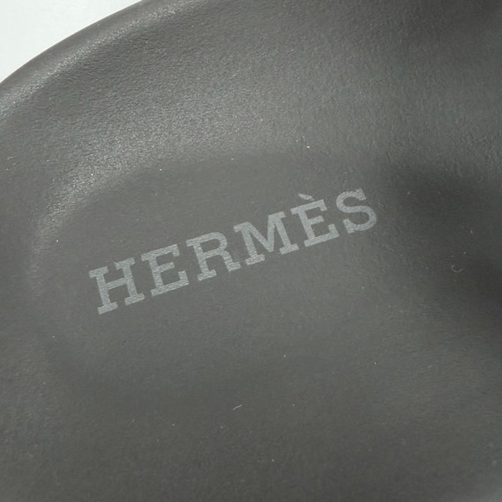 Pristine HERMES Sandals extra ChÃ©ne Dunkel black Nappa leather Women 36